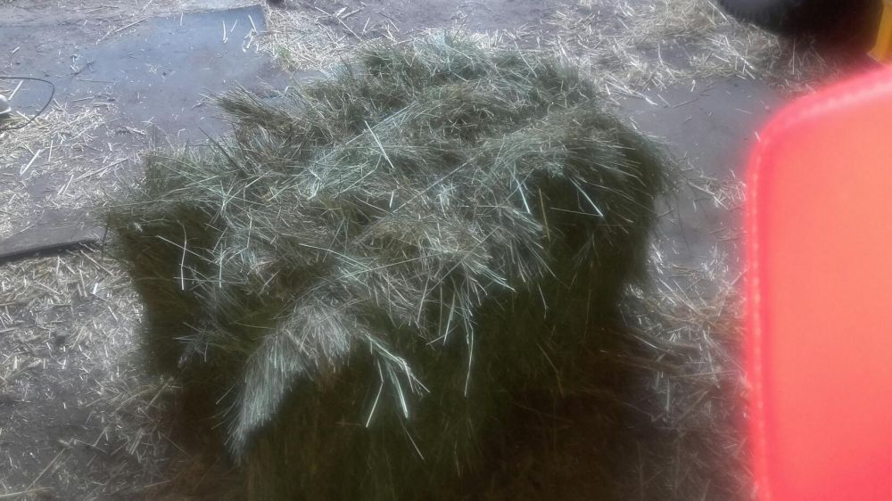 Sprzedam siano w kostkach.