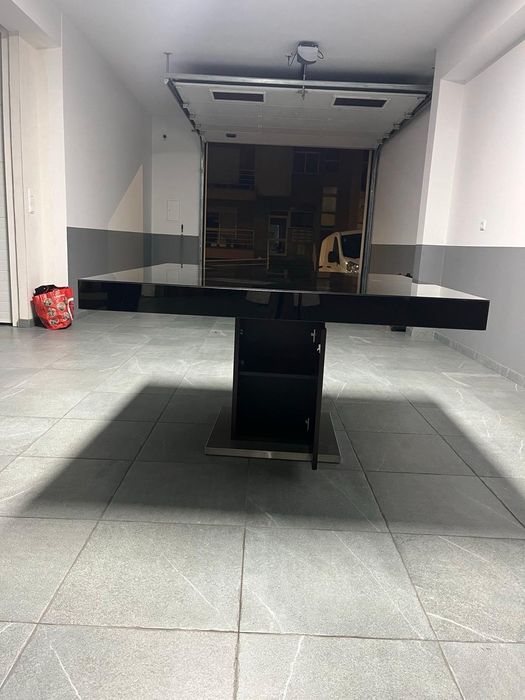 Mesa de jantar praticamente nova