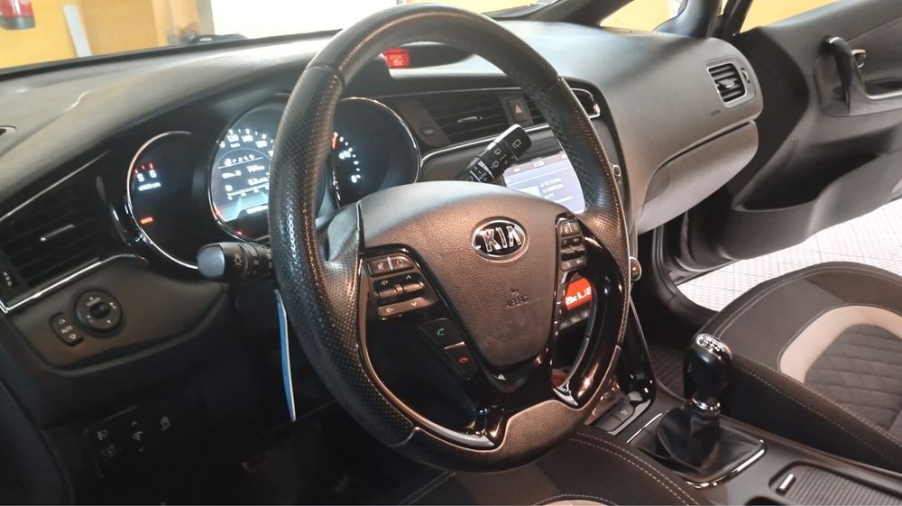 Kia Ceed SW muito bem estimado