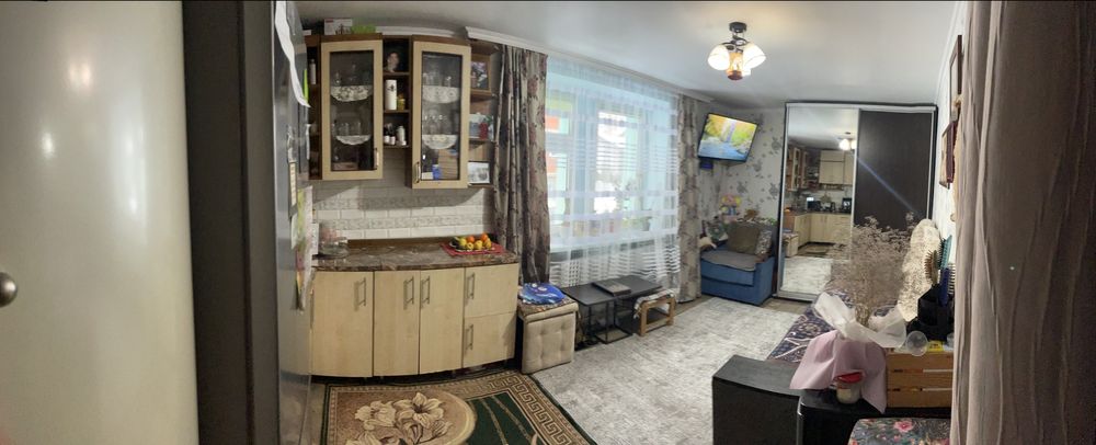 Кімната в гуртожитку не подалік макдоналдс