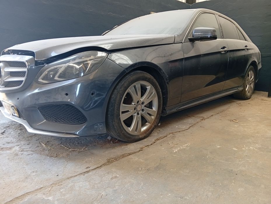 Mercedes E300, híbrido w212