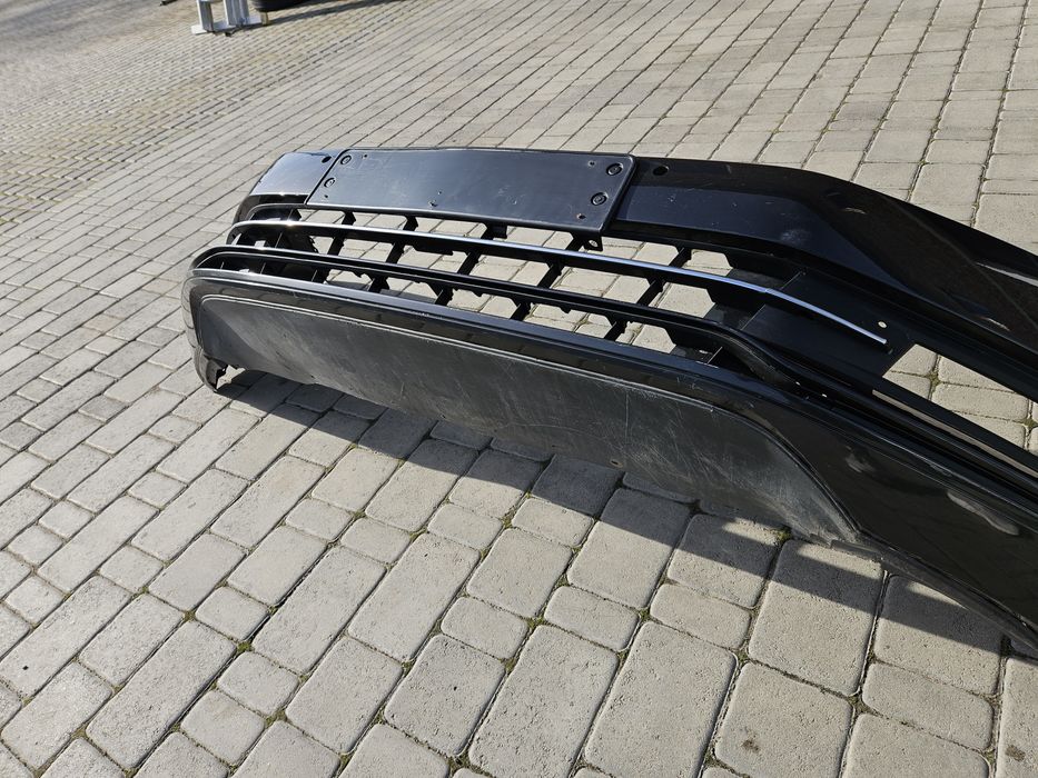 Бампер передній VW Passat B8 Європа 2015-2018р.