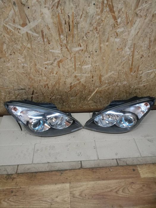 Передні фари Hyundai i30 Хюндай І30 2007-2012