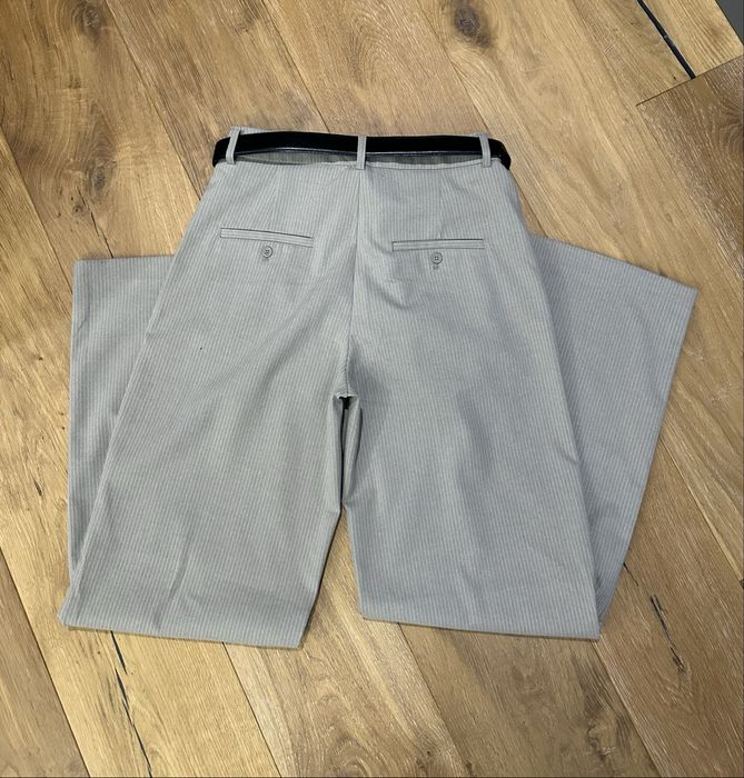 Брюки Stradivarius