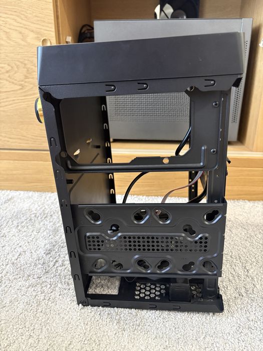 Caixa mimi-itx/micro-atx Kolink Satelite