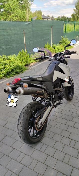 KTM LC4 640 Duke 2 supermoto