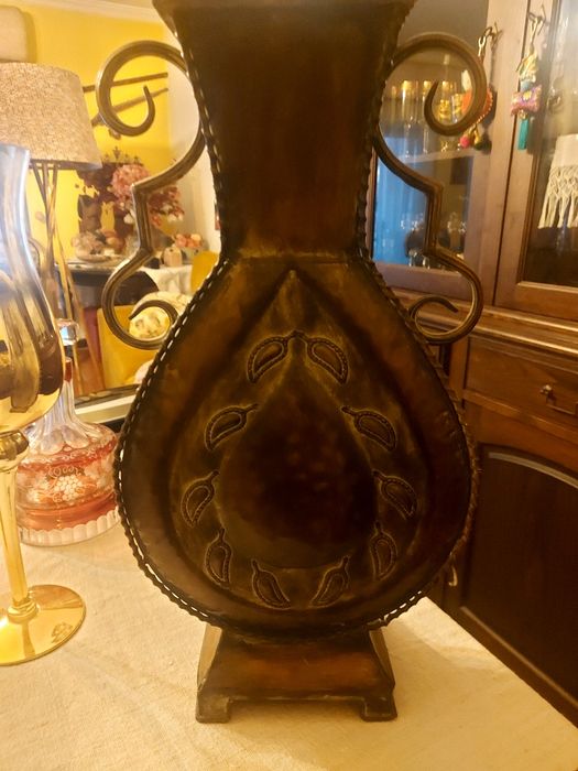 Jarrao antigo em latão ótimo estado de conservação