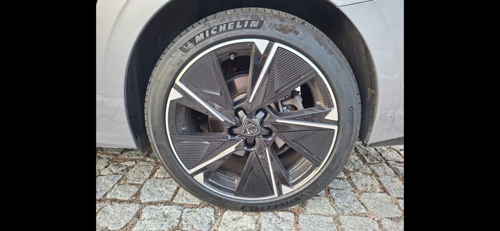 Peugeot e-308 sw Allure
