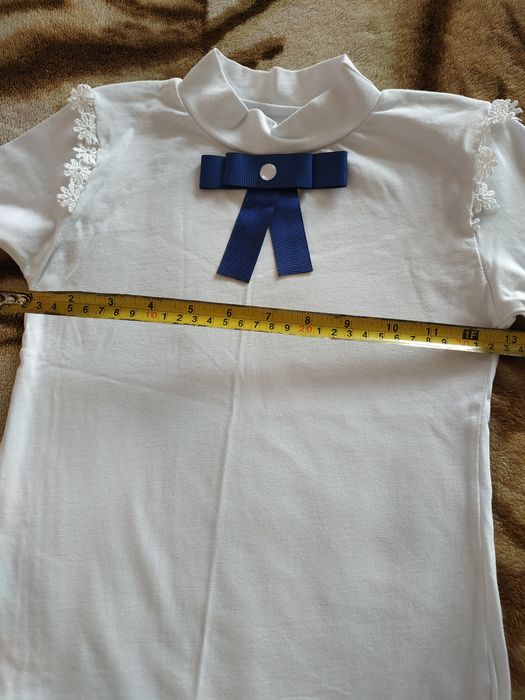 Кофта (блуза) на дівчинку. Ідеальний стан