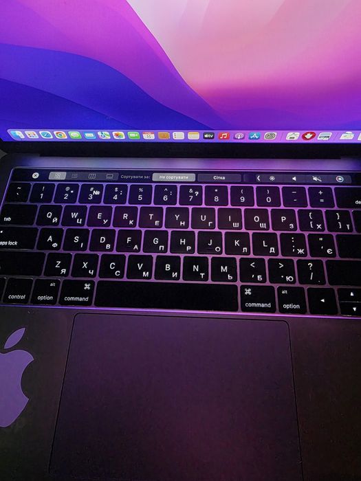 Macbook Pro 2016 i5/8gb/touchbar