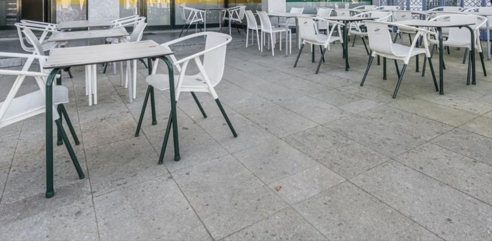Mesa e cadeira esplanada
