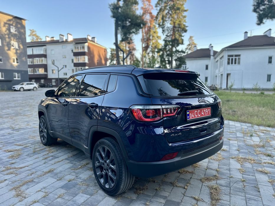 Jeep Compass 80th