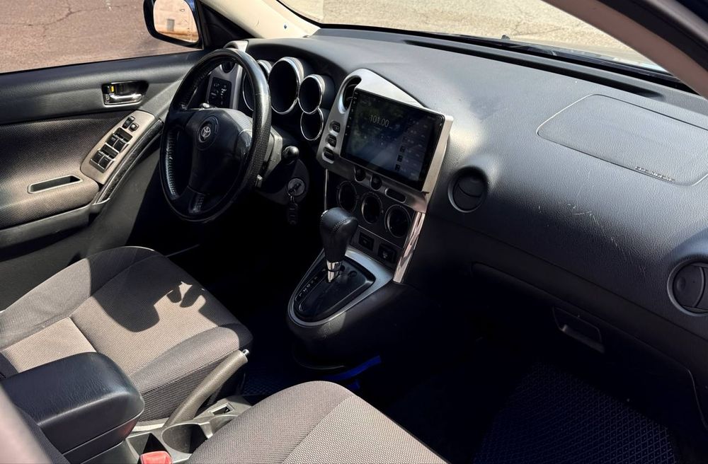 Toyota matrix 2004