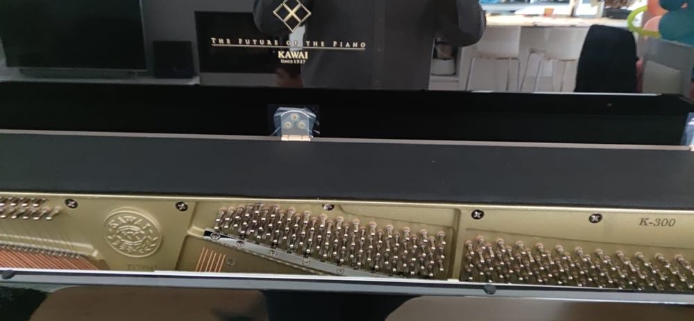 Piano Acústico Vertical K-300 NOVO 2023