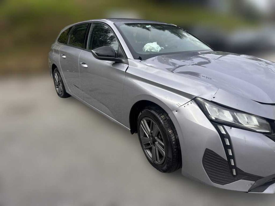 Peugeot 308 III SW 1.5 BlueHDi de 2022 Salvado