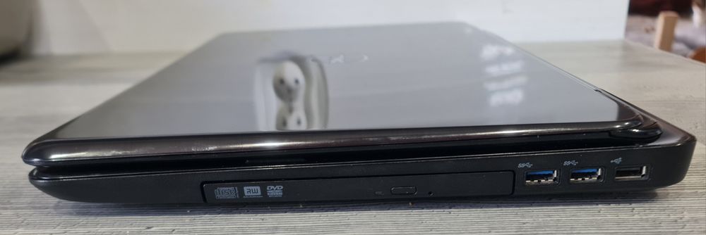 Laptop DELL, Intel I7, 6GB ram, 500GB hdd, 17,3 cala, dwie grafiki