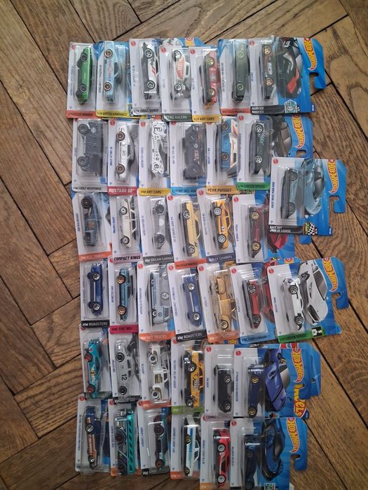 Kolekcja zwykłych hot wheels