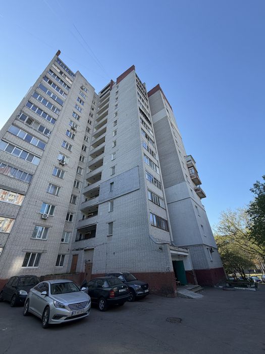 Продам 3 ком р-н Рокоссовского Голливуд Є-відновлення