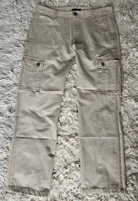 Męskie spodnie materiałowe z kieszeniami po bokach typu cargo, bojówki