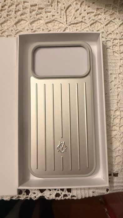 Capa Rimowa Iphone 17 Pro Max