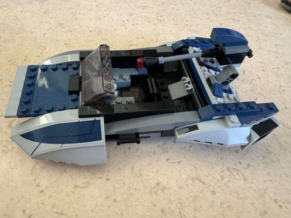 Lego star wars 75022 Mandalorian Speeder 850 Olx