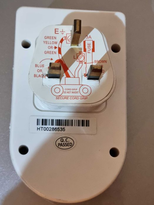 Elektroniczny odstraszacz szkodników Home Sentinel 5-w-1 (myszy, szczury, owady)