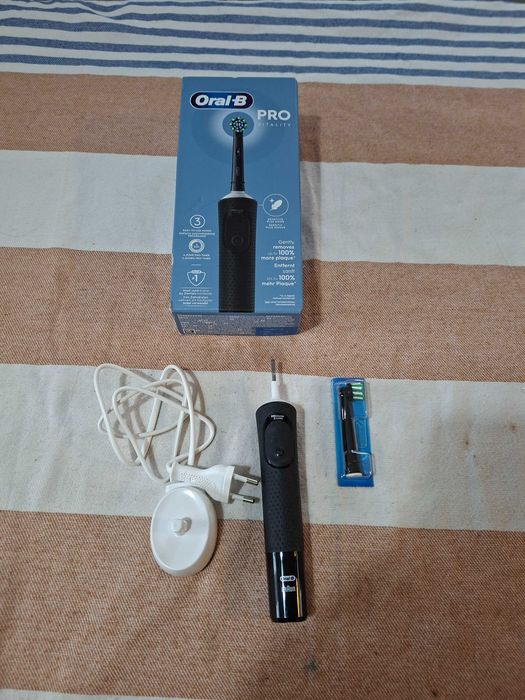 Szczoteczka Elektryczna do Zębów Oral-B Vitality Pro