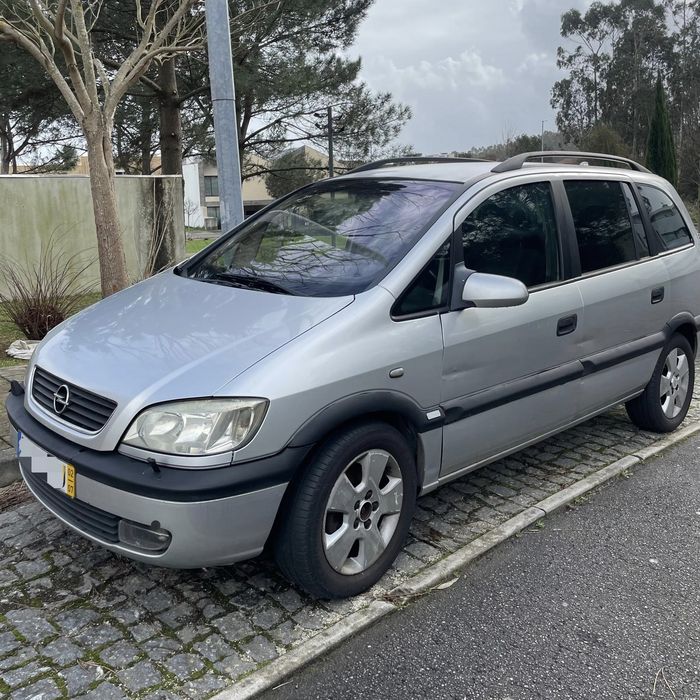 Opel Zafira 2.2 DTI 7 Lugares