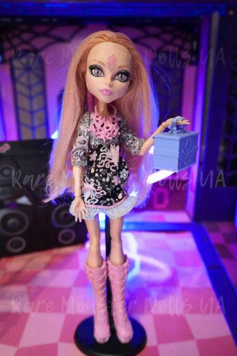 Продаю своїх ляльок Монстр Хай Monster High