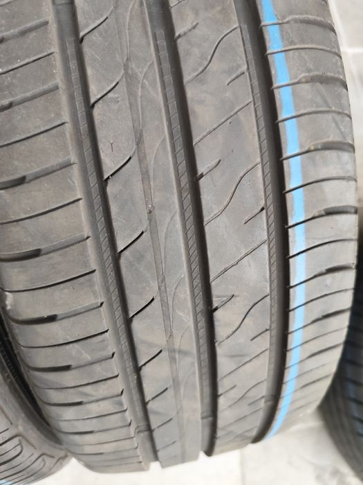 Pneus 205/45r17  Goodyear EfficientGrip Performance 80% piso