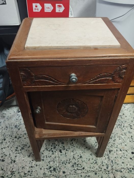 Movel de madeira + 2 cabeçeiras NEGOCIÁVEL