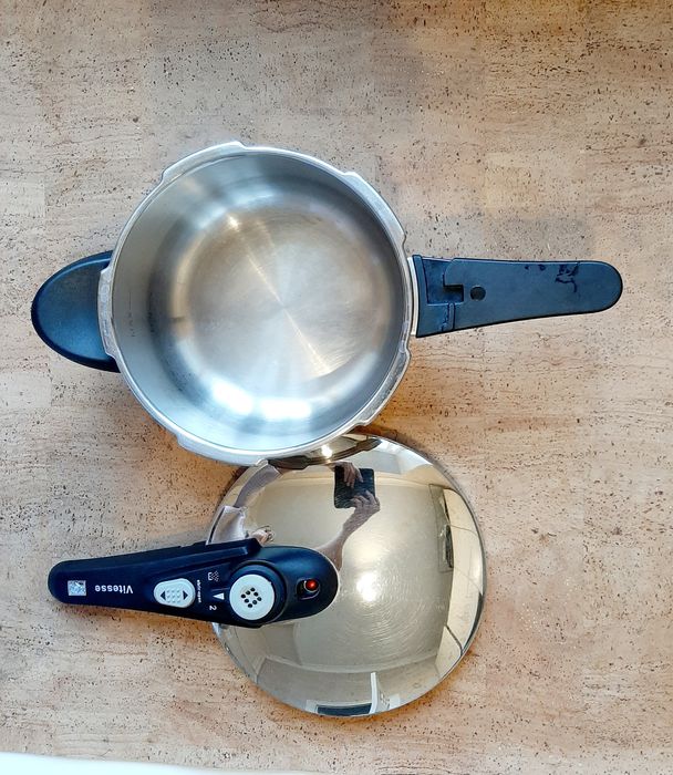 Panela de pressão Vitesse 3L como nova