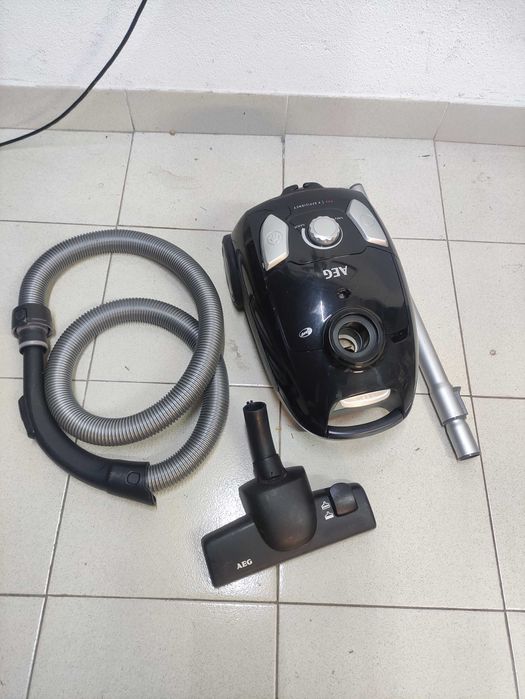 Aspirador de saco AEG VX4 - A