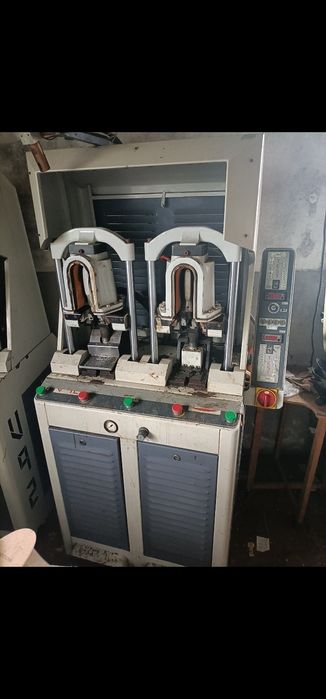 Duas Vifama V92 moldar contrafortes