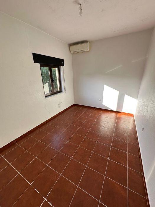 Moradia T3+1 em Freamunde com jardim e ar condicionado