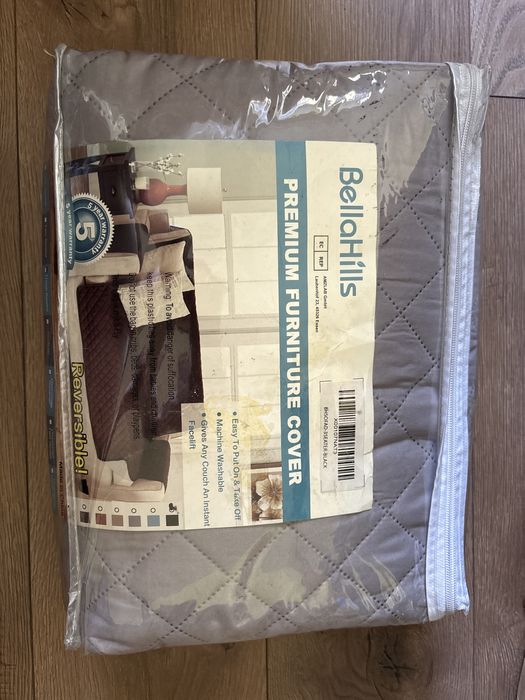 Pokrowiec na sofe firmy BellaHills