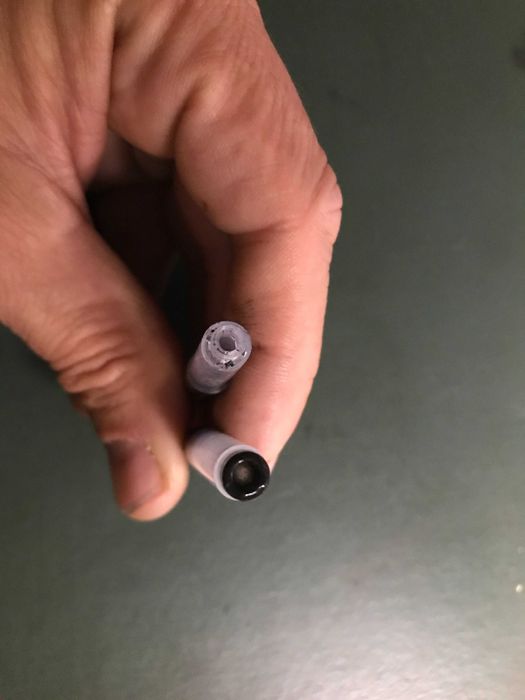 Cartuchos recarregáveis para canetas de tinta permanente