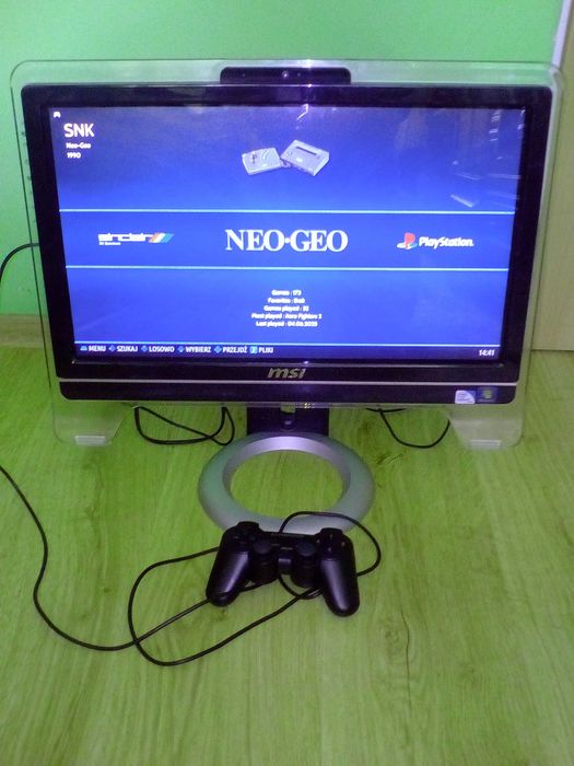 Konsola 22 cale z ok.10 tys. gier + pad + kable