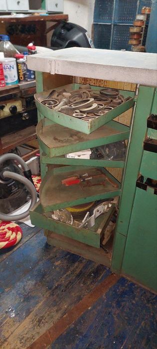 Шкаф для инструмента