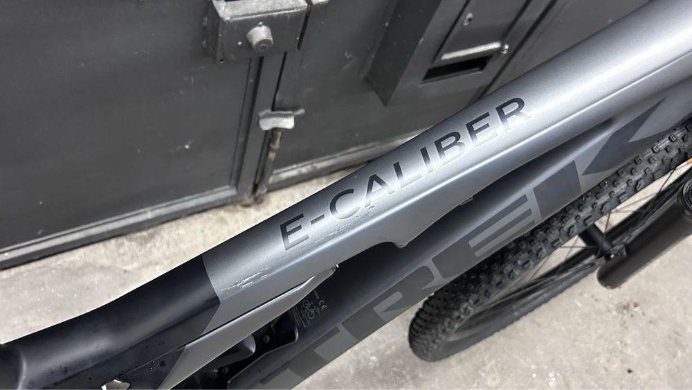 Bicicleta eletrica Trek E-Calliber