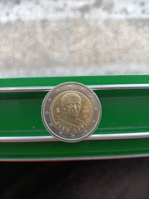 64 Moedas 2 Euro Comemorativas