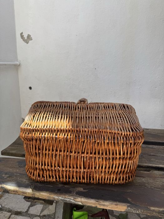 Cesto de piquenique em vime/verga com tampa – Vintage