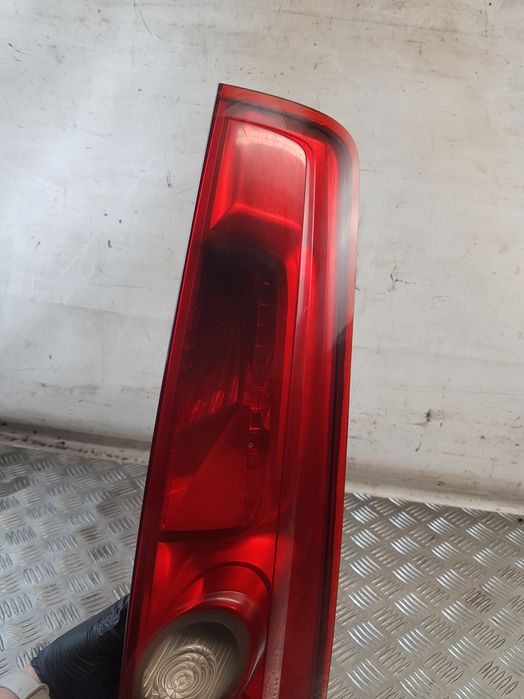 Lampa Prawa Tył 6S6113404B Ford Fiesta Mk6 Lift 06R-