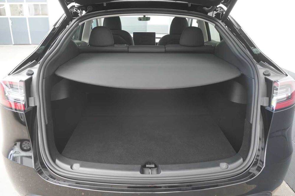 Tesla Model Y RWD - Bateria LFP - IVA dedutivel