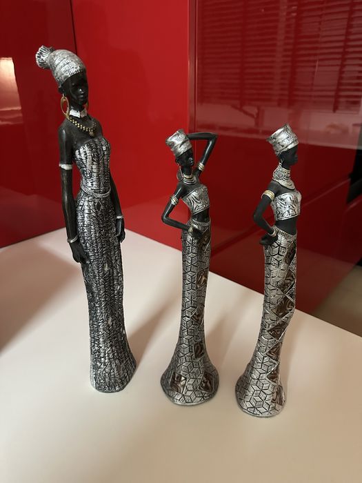 3 Bonecas escultura africanos