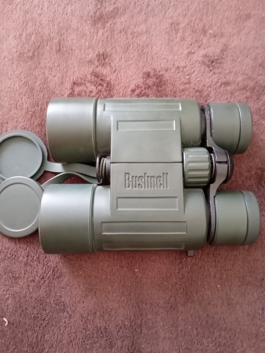 Продам бинокль 8*42 Bushnell 380FT FOV