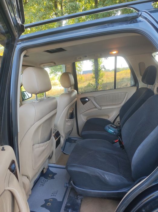 Mercedes-Benz Mercedes-Benz M-Class
