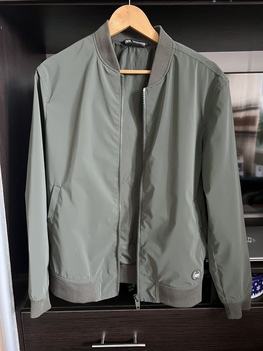 Бомбер чоловічій zara М
