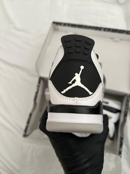 Sapatilhas Jordan 4 Black Military 41/42/43/44