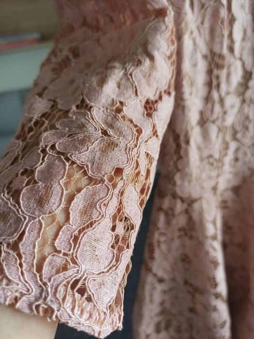 Sukienka koronkowa koktajlowa Manifiq & Co.